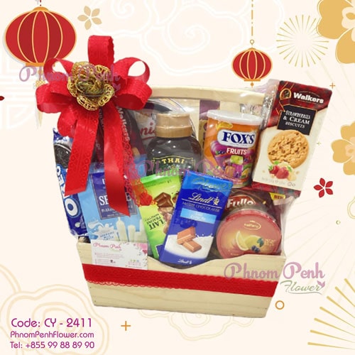 CNY Sweet gift basket