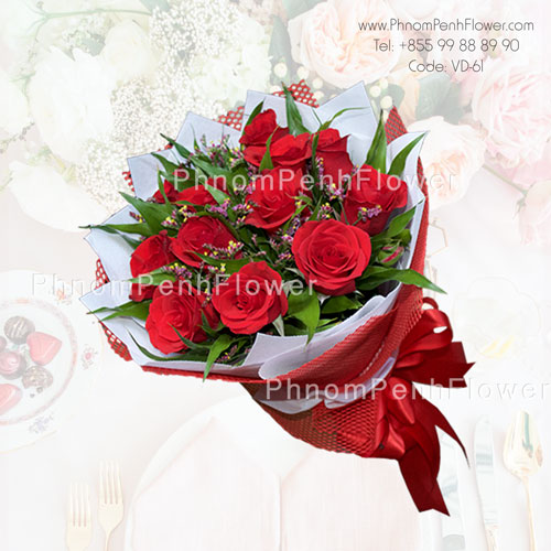 12 Red roses bouquet