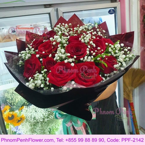 24 Enchanting Red Roses Bouquet