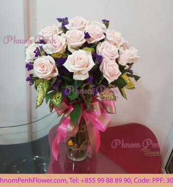 24 pink roses in glass vase, PPF-306