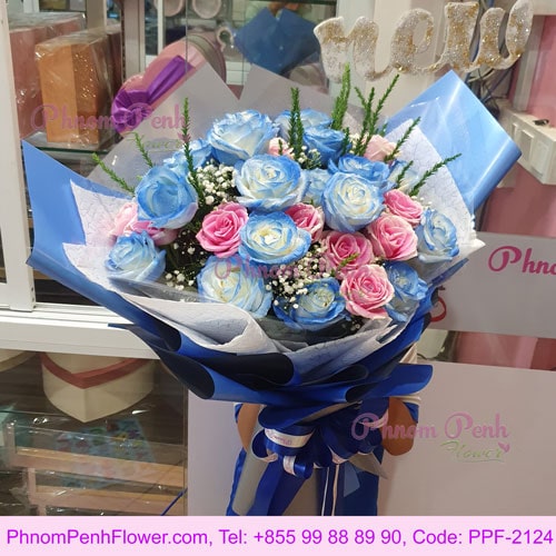 36 Pink & Blue Rose bouquet