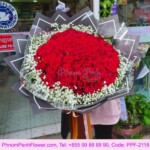 99 Stalks rose hand bouquet