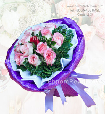 Beautiful bunch of red & pink roses