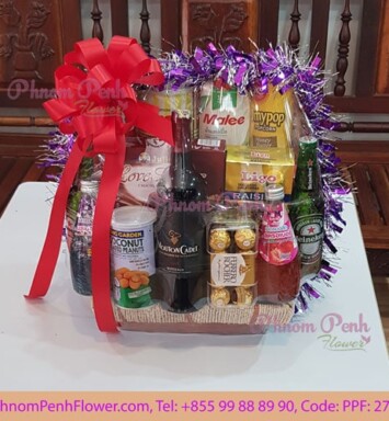 Christmas & New Year Gift Basket