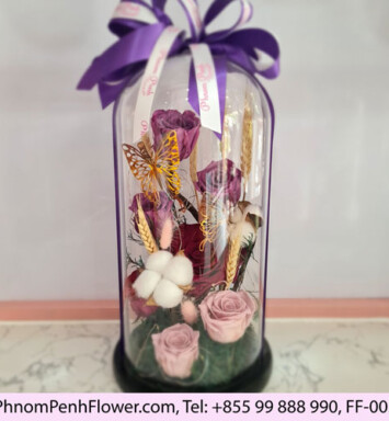 Preserved rose in glass dome