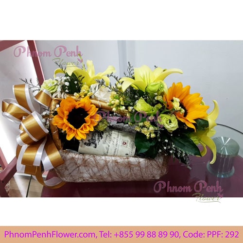 Red Wine gift with flowers decoration - PPF -292