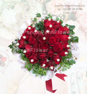 Heart Shape Roses bouquet