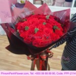 The love 36 red roses in bouquet