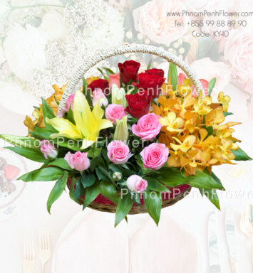 Mixed Seasonal cut flower basket