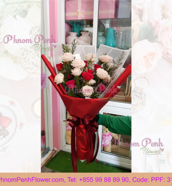 Mixed 24 roses bouquet pink & red