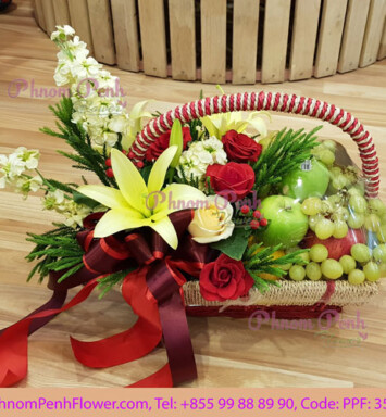 Fresh Flowers & Fruit basket