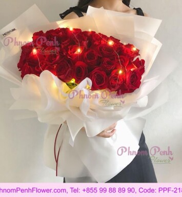 Pure love red roses bouquet
