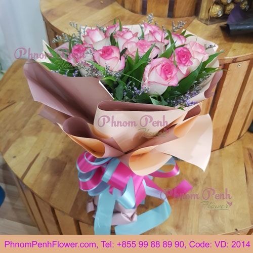 Bouquet of 12 Pink Roses