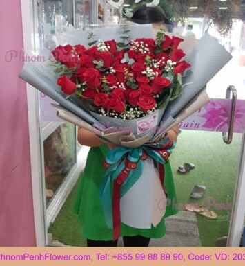 Bouquet of 50 Red Roses