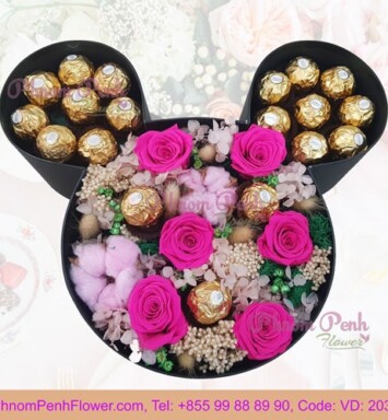 Preserve rose in Mickey box