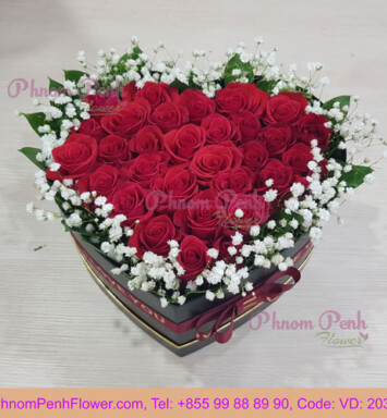 Red Rose in Heart Box